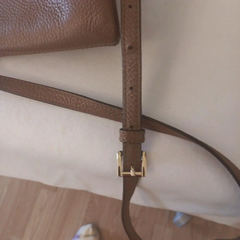 Michael Kors Crossbody Purse 9x6x4.5